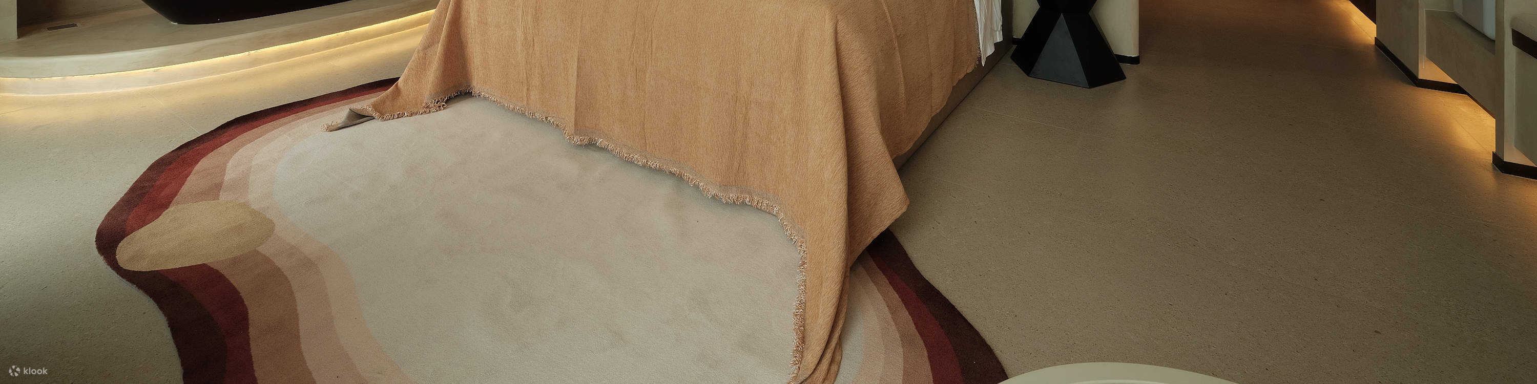 博淮・マウンテンビュー バスタブ キングベッドルーム